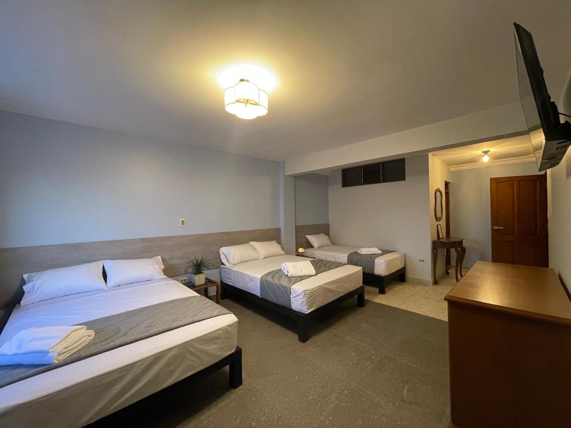 Izza Hotel Cochabamba Kültér fotó